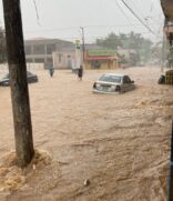 Moradores da cidade receberam alertas da Defesa Civil para alagamentos e enxurradas