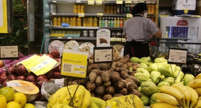 Alguns produtos ficarão mais caros e, outros, mais baratos em 2025
