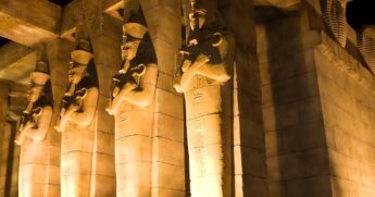 O Hopi Hari tem a cópia perfeita do templo do faraó Ramsés II