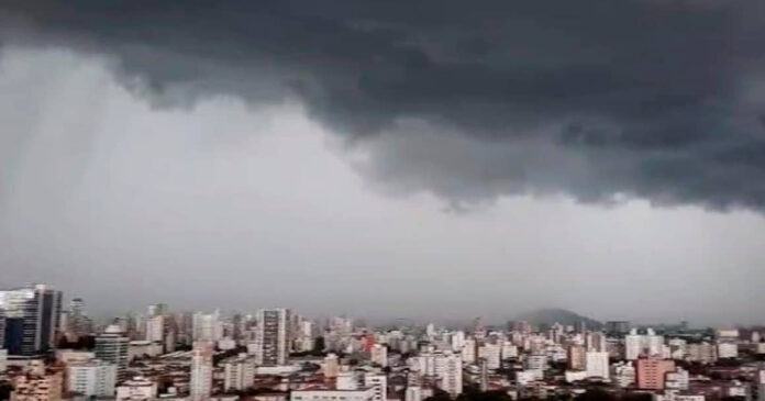 Outro temporal deve atingir o litoral de São Paulo nas próximas horas