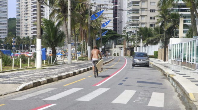 A cidade investiu na construção de ciclofaixas nos últimos anos para reduzir os acidentes com ciclistas