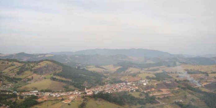 A principal atividade econômica está ligada à agropecuária, incluindo trabalhos, serviços e ocupações do setor