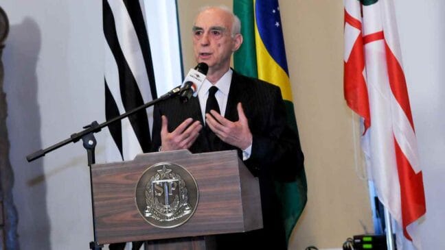 O velório acontece na Assembleia Legislativa de São Paulo