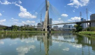 Para especialistas, esse tipo de situação transforma o rio em um verdadeiro amontoado de nada