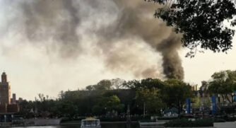 Incêndio assustou muitas pessoas; houve pânico e gritaria