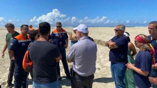 A erosão costeira é um fenômeno natural e é responsável pelo avanço