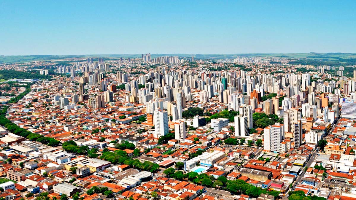 De acordo com a FipeZap, o valor médio competitivo atrai cada vez mais pessoas ao município