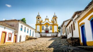 Tiradentes passou a adotar seu nome atual em homenagem a Joaquim José da Silva Xavier, o Tiradentes