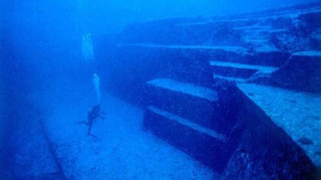 Monumento Yonaguni vem provocando alvoroço entre pesquisadores, mergulhadores e arqueólogos