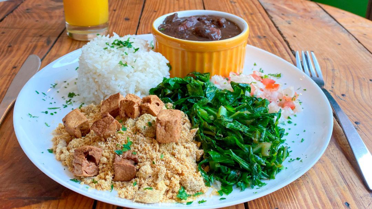 O Seo Vegê trabalha com zero fritura e muito sabor, além de não utilizar carne animal / Divulgação