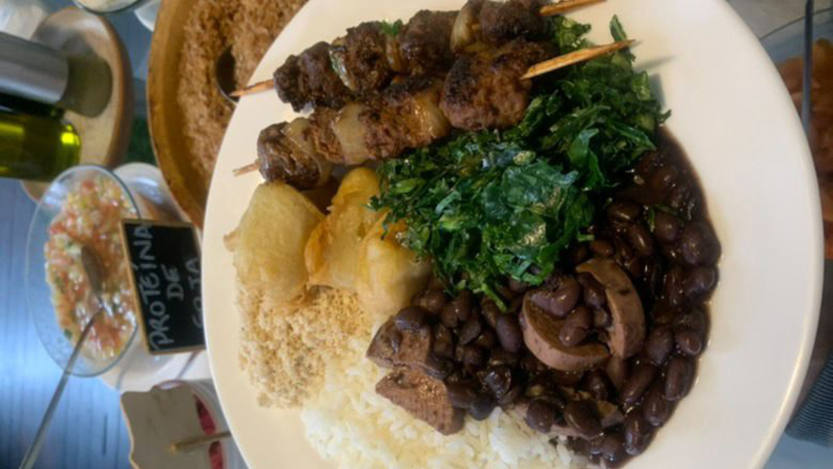 O Super Vegetariano possui duas unidades dedicadas a oferecer uma comida caseira, saborosa e saudável / Divulgação