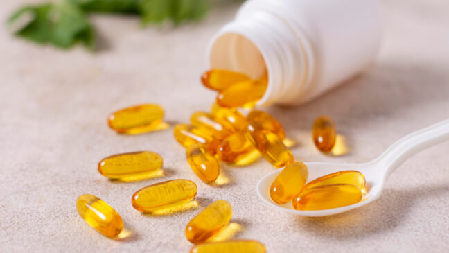Tanto a vitamina B12 quanto o complexo B devem ser consumidos de acordo com a necessidade