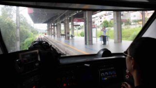 O projeto inclui a modernização e construção de estações