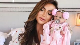 Celebridades brasileiras e internacionais também 'adotaram' bebês reborn