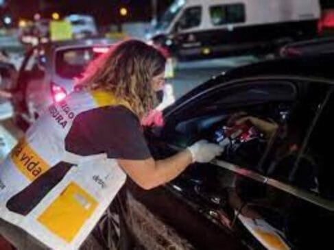 A Espanha está adotando uma regulamentação de direção no transito menos permissiva sobre dirigir após o consumo de álcool.
