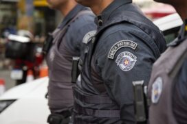 Governo de SP anunciou a ampliação do número de câmeras corporais, que passará de 12 mil para 15 mil dispositivos um aumento de 25%