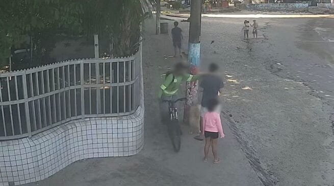 Em patrulhamento via câmeras de segurança, o sistema de monitoramento flagrou o ato e, imediatamente, mobilizou as equipes em rua e deu início ao mapeamento da rota de fuga do indivíduo