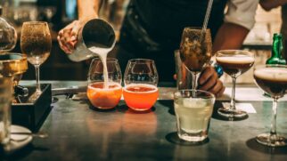 É essencial lembrar que o álcool deve ser consumido com moderação