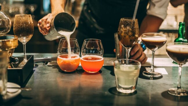 É essencial lembrar que o álcool deve ser consumido com moderação