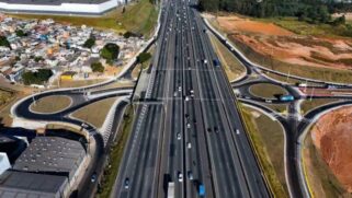 Na pista, os motoristas contarão com instruções por meio de sinalizações