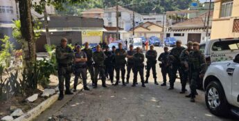 Imediatamente, a abordagem foi realizada e o homem devidamente encaminhado ao 1&ordm; Distrito Policial (DP)