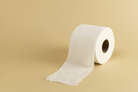 No Brasil, uma das principais diferenças está na composição do papel