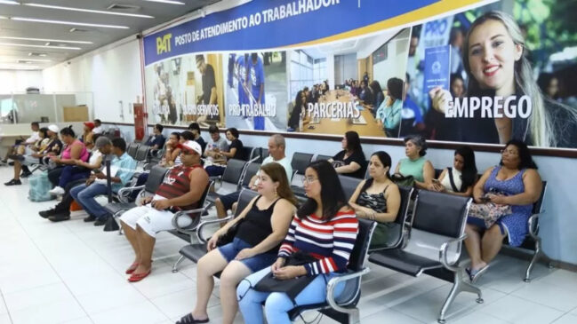 Os interessados em concorrer a uma das vagas devem comparecer pessoalmente ao PAT