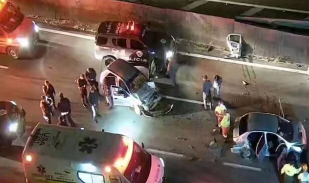 A Anchieta foi totalmente bloqueada após o ocorrido e só foi liberada por volta das 3 horas da manhã.