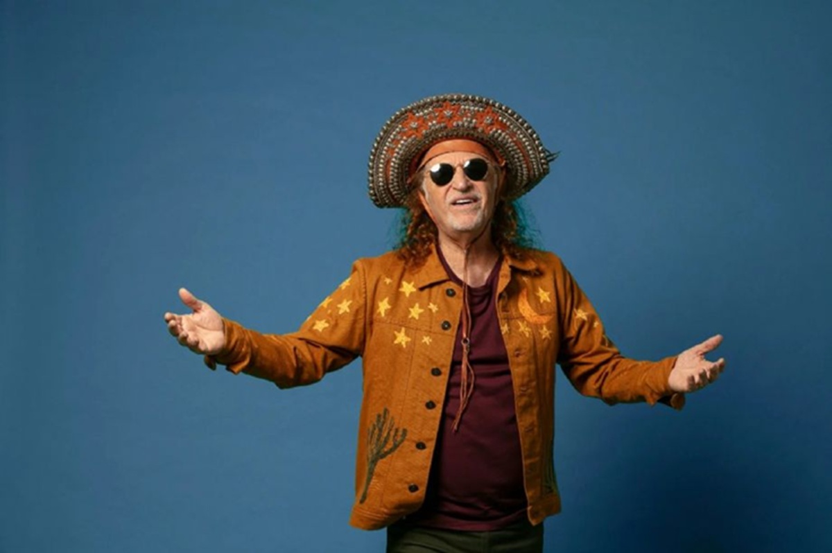 Alceu Valença passará os próximos dias em tratamento em uma clínica