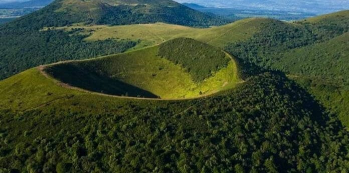 O Vulcão Amazonas fica no Brasil e é o mais antigo do mundo