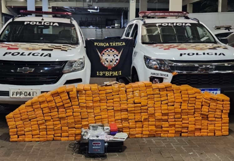 Homem suspeito de fazer 'delivery de droga' é preso com mais de 400 kg de maconha em Araraquara