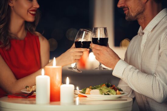 Clima de romance deve aquecer as vendas no setor de alimentação fora do lar no próximo Dia dos Namorados