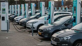 De carros elétricos à IA, entenda o futuro da energia e os desafios climáticos