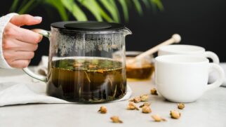 Chás simples e naturais ajudam na saúde vital do seu fígado