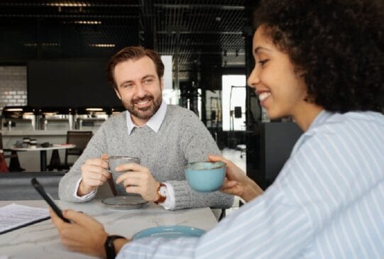 O comportamento muda quando existe interesse e a psicologia explica como perceber