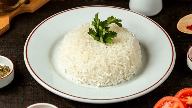 Cozinhar arroz faz parte da rotina da maioria dos lares brasileiros