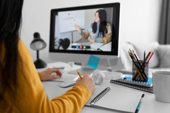 Cursos gratuitos a distância e presencial estão com matrículas abertas