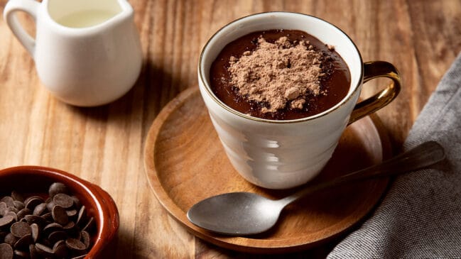 Com a chegada do inverno no país, cresce a procura por bebidas quentes e reconfortantes.