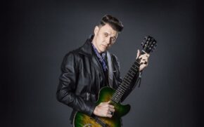 João Suplicy chega a Santos com um espetáculo especial em homenagem a Chico Buarque