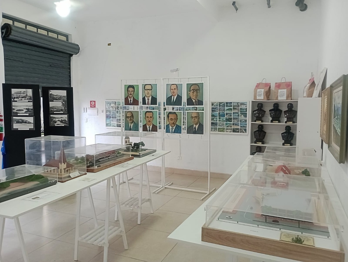 Museu da História de Guarujá exibe atualmente cerca de 400 itens históricos (Foto: Divulgação)