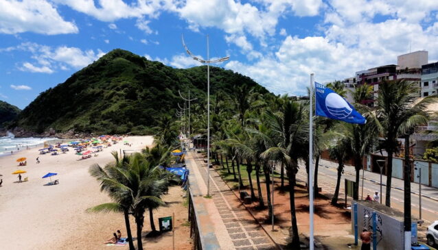 A Praia do Tombo, no Guarujá, foi a única praia pré-aprovada do estado de São Paulo