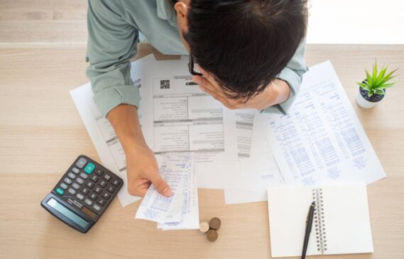 O valor médio das dívidas na cidade em abril foi de R$ 6.155,14 por consumidor