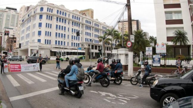 A mobilização teve panfletagem e semáforo pedagógico