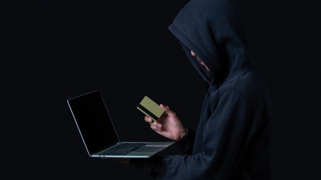 Caso você identifique os sinais destacados, entre em contato imediatamente com seu banco para bloquear possíveis acessos indevidos e proteja suas contas.