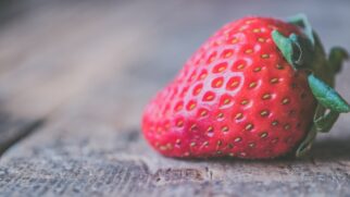 Aprenda o passo a passo para morangos deliciosos e livres de perigos invisíveis
