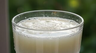 No Brasil, o ayran turco ainda pouco conhecido, mas a bebida é um sucesso na Turquia