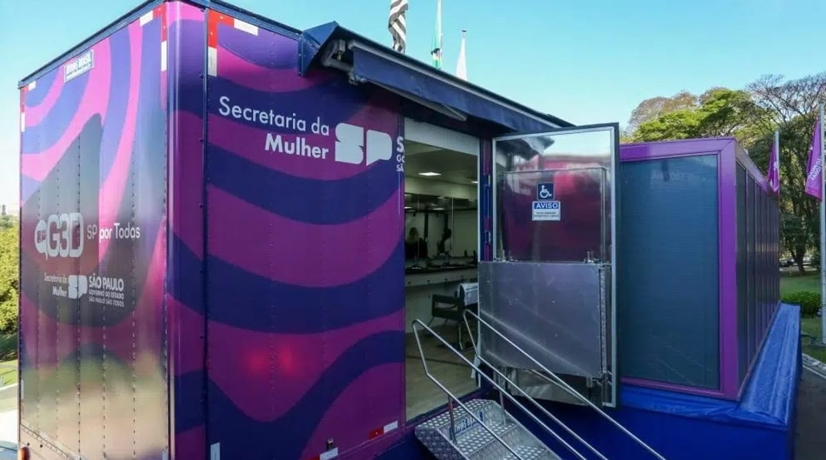 A unidade móvel realiza até 50 exames por dia durante a semana e 25 aos sábados, com distribuição de senhas por ordem de chegada