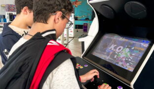 A proposta do evento é unir nostalgia e interatividade. Para os mais jovens, trata-se de uma oportunidade de contato com tecnologias do passado