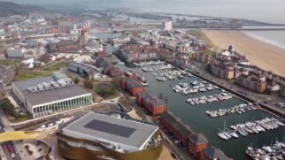 Casas à beira-mar em Swansea
