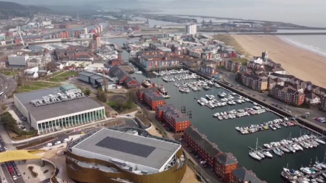 Casas à beira-mar em Swansea